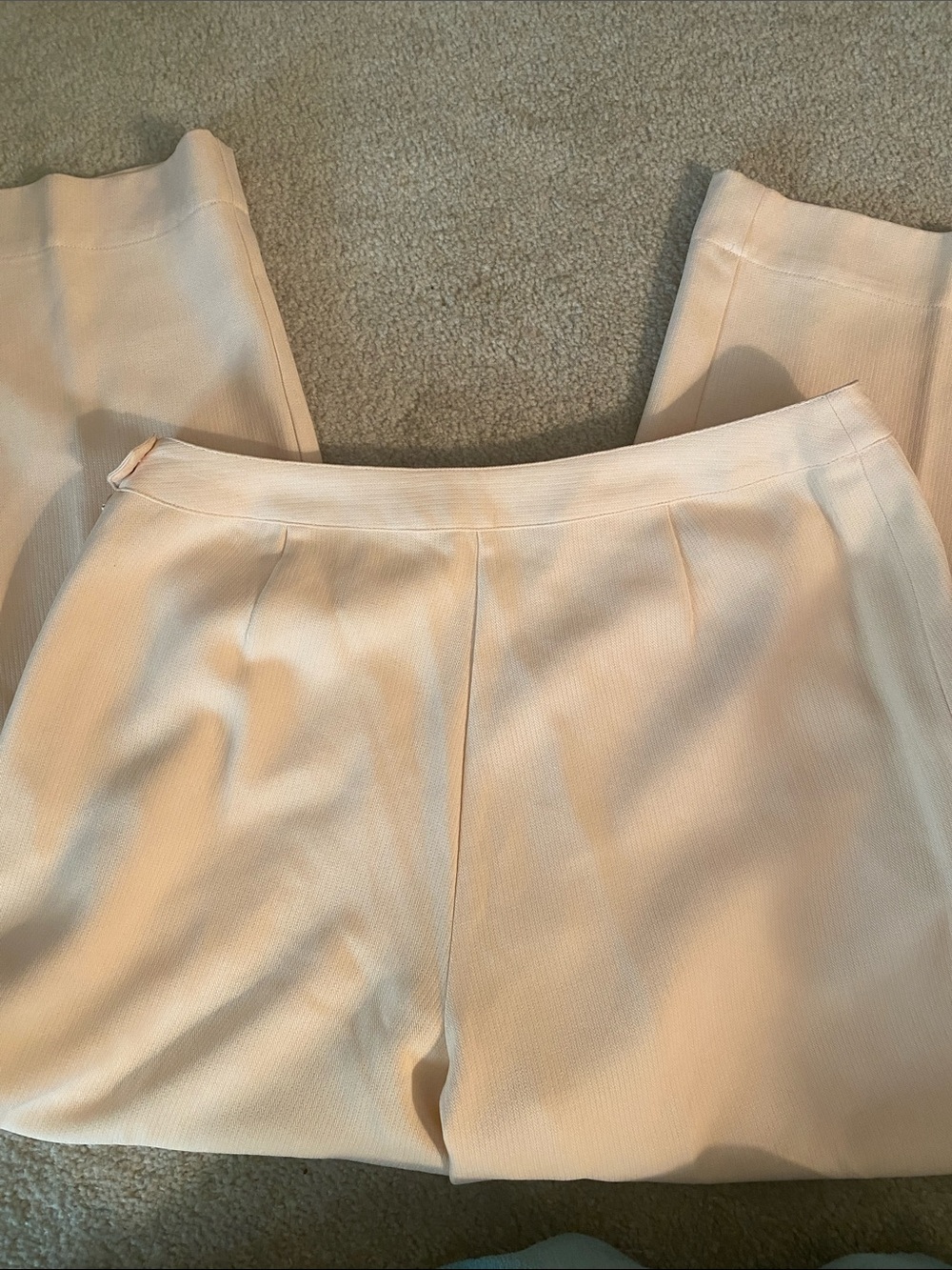 Tommy Bahama size 6 100% silk cropped pants - Picture 4 of 4